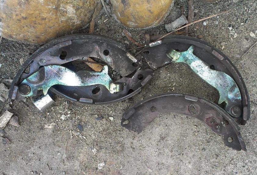 Замена задних Тормозных колодок (Подготовка к ЛЕТУ Часть-1) — Hyundai ...