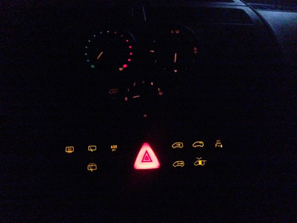 лампочка подсветки рег.печки — Mercedes-Benz Vito (2G), 2,2 л, 2006 ...