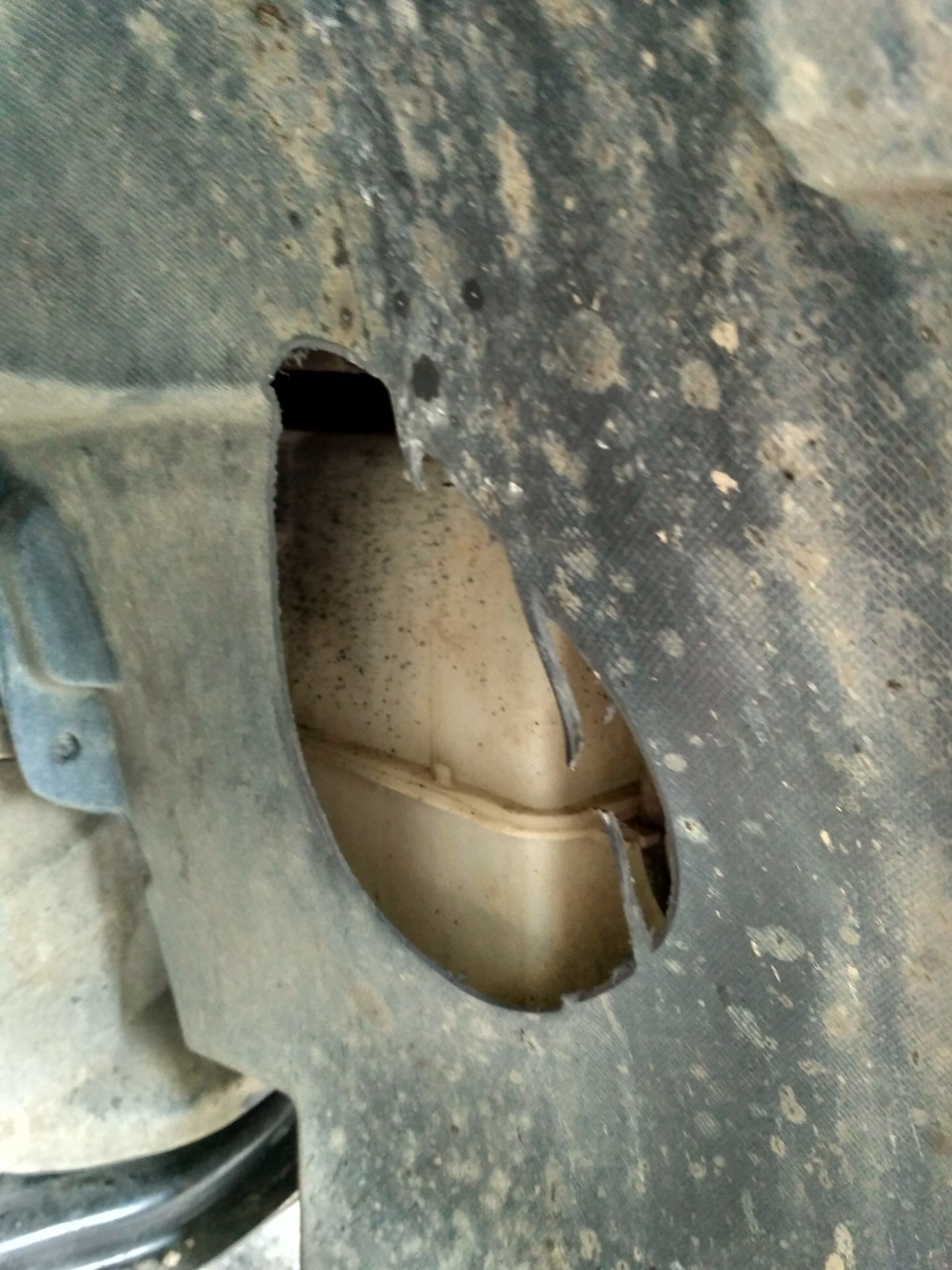 Правильный подкрылок 868122D512 — Hyundai Elantra (3G), 1,6 л, 2003 ...