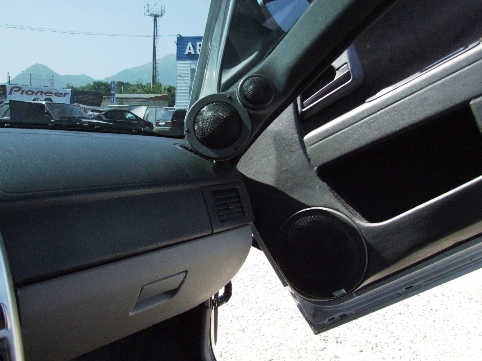 Приора акустика. Приора акустика. Стандартные колонки приора 2. 2х20 рупор приора. Заводские колонки приора 2.