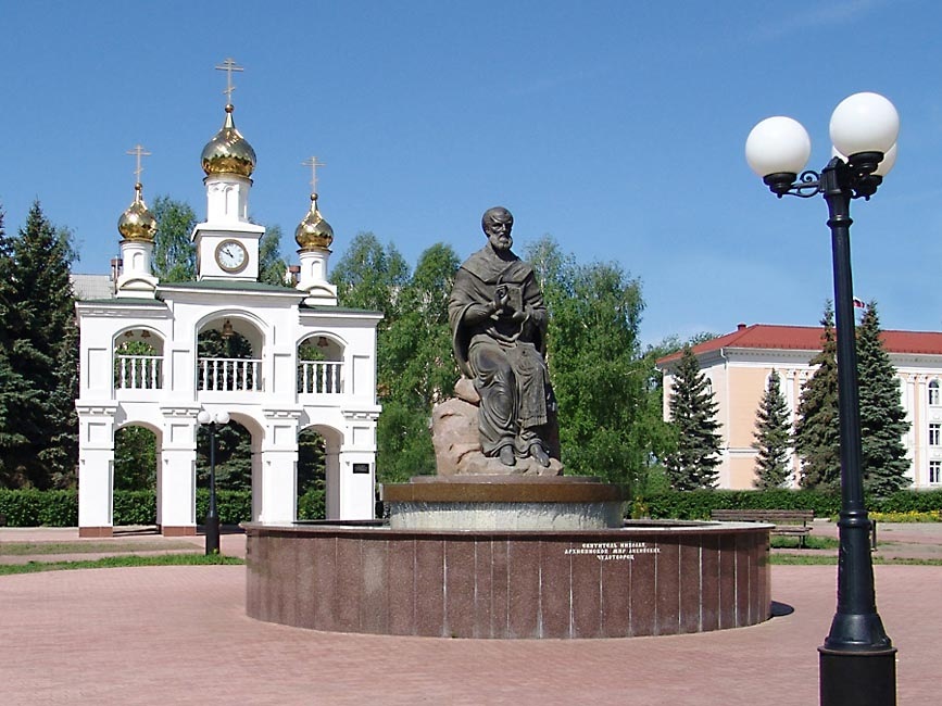 Город памятников архитектуры. Мемориальный комплекс созидателям города Тольятти. Архитектурный комплекс созидатели города Тольятти. Памятник Николаю Чудотворцу в Тольятти. Памятник созидателям города Тольятти.