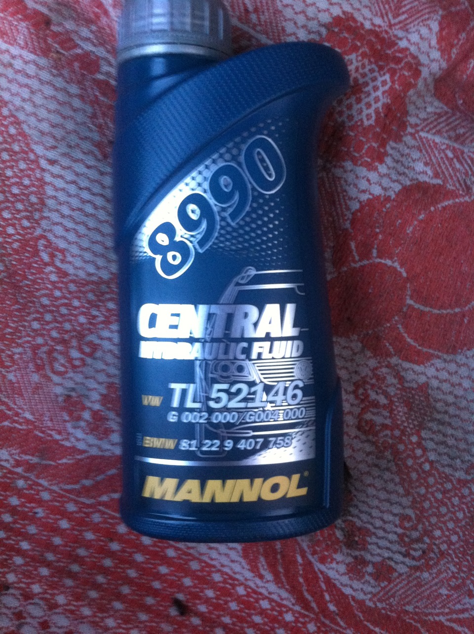 Жидкость в ГУР Mannol 8990 — Volkswagen Vento, 1,8 л, 1993 года ...