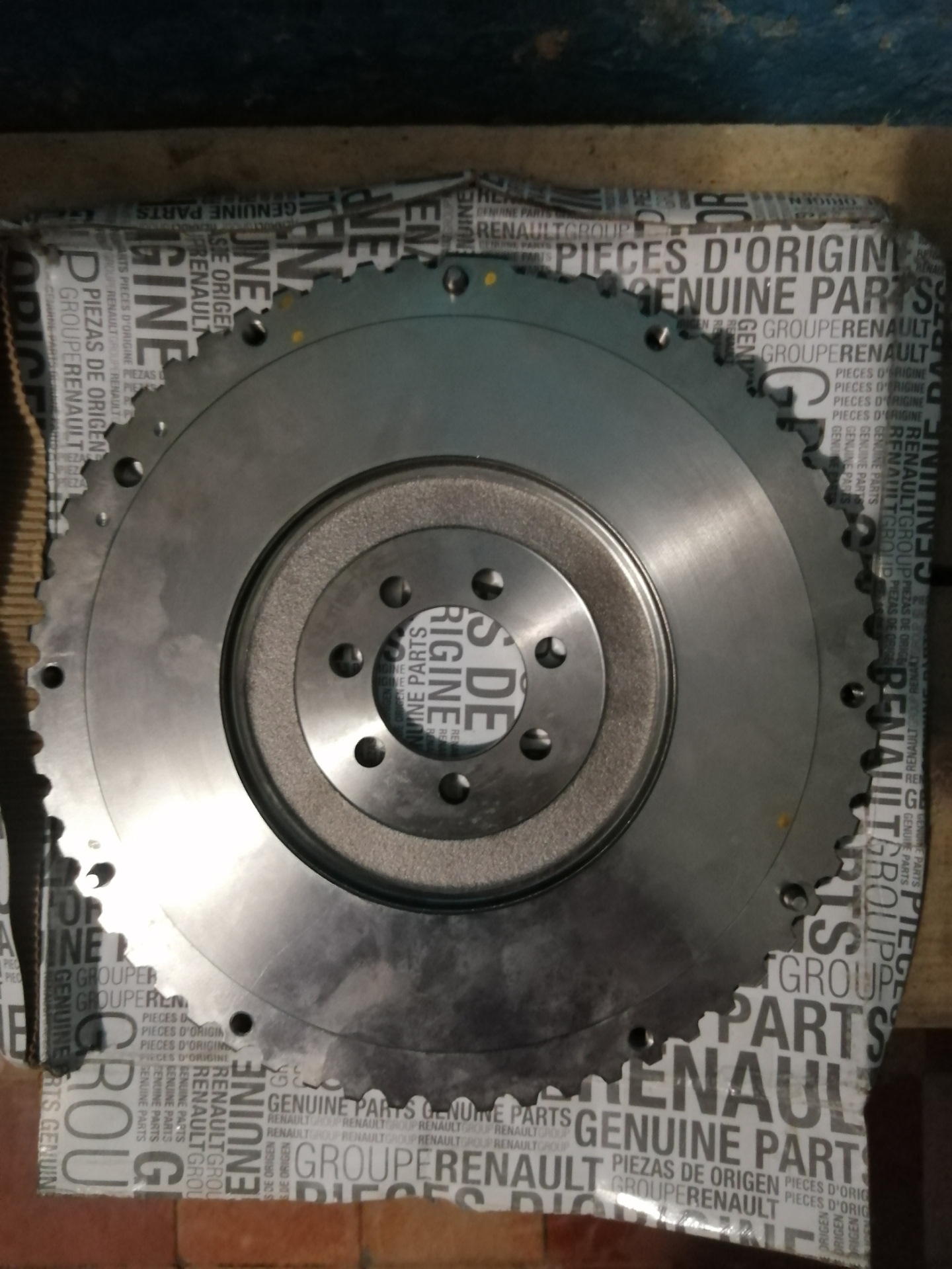 Маховик к4м механика. 6. 6 мкпп. Маховик к4м. 6650302205 маховик ssangyong двухмассовый.