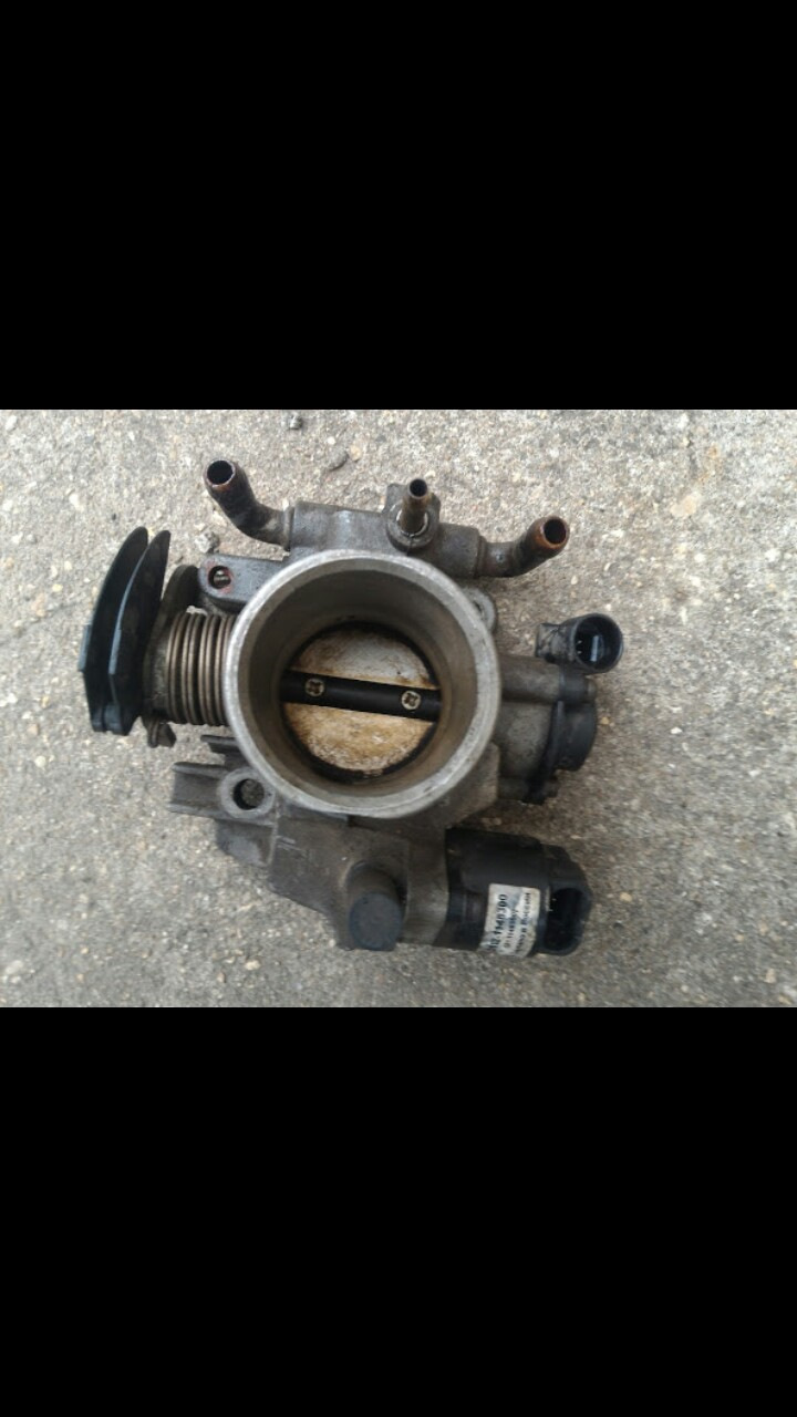 Говорят надо дросель чистить… — Lada 21104, 1,5 л, 2003 года | своими ...