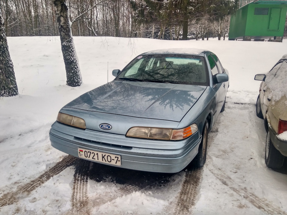 Фото в бортжурнале Ford Crown Victoria (1G)