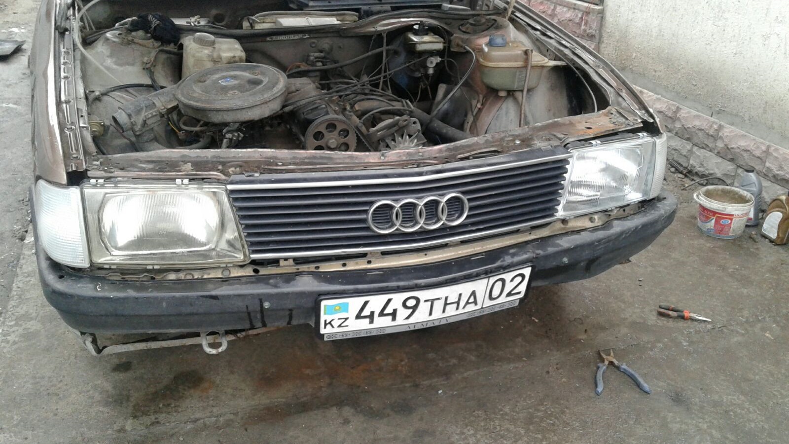 Audi 100 (C3) 1.8 бензиновый 1983 | #СекС в большом городе на DRIVE2