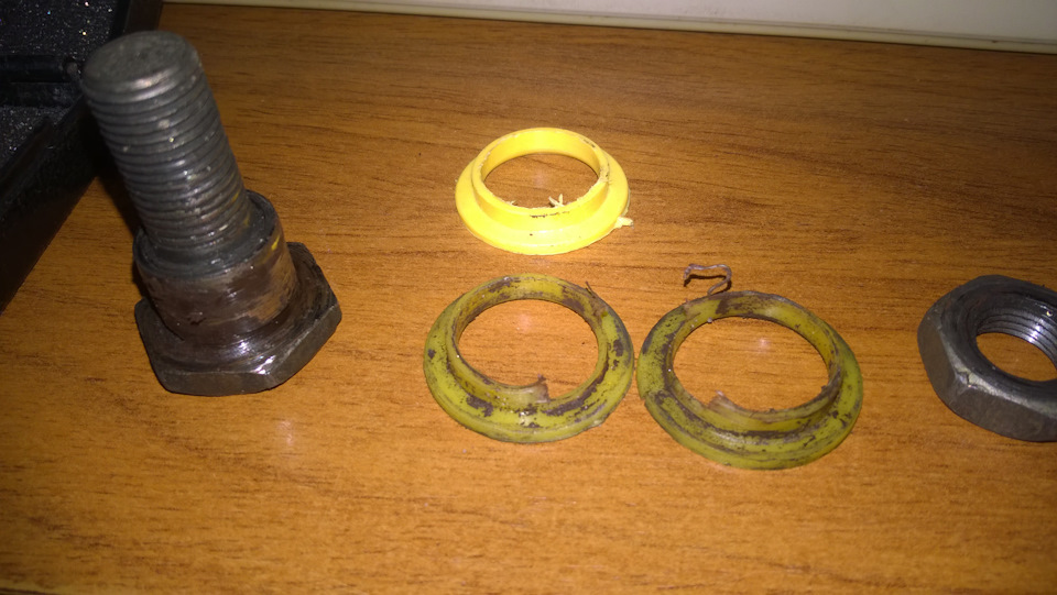 Замена втулок и оси педали сцепления. — ГАЗ 3110, 2,3 л, 2001 года ...