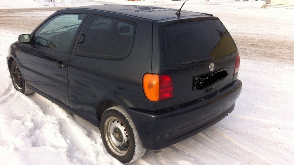 Горит на приборке датчик масла. — Volkswagen Polo Mk3, 1,4 л, 1999 года ...