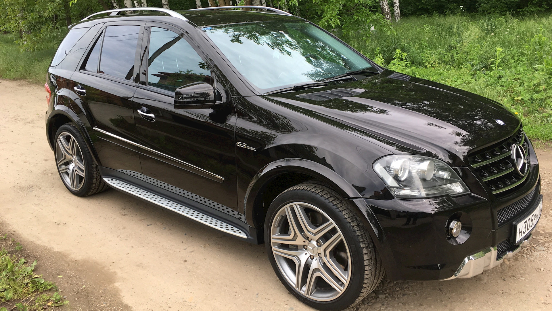 Mercedes-Benz ML 63 AMG (W164) 6.3 бензиновый 2011 | 