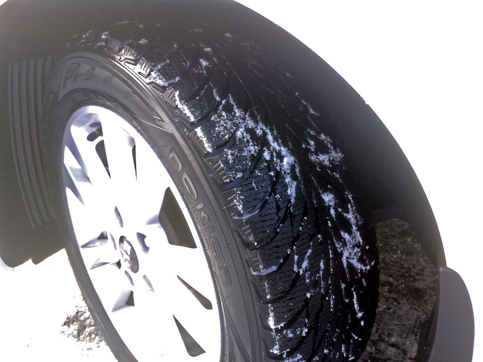 7. Nokian Hakkapeliitta R2 205/55 R16 — KIA Ceed SW (2G), 1,6 л, 2016 ...