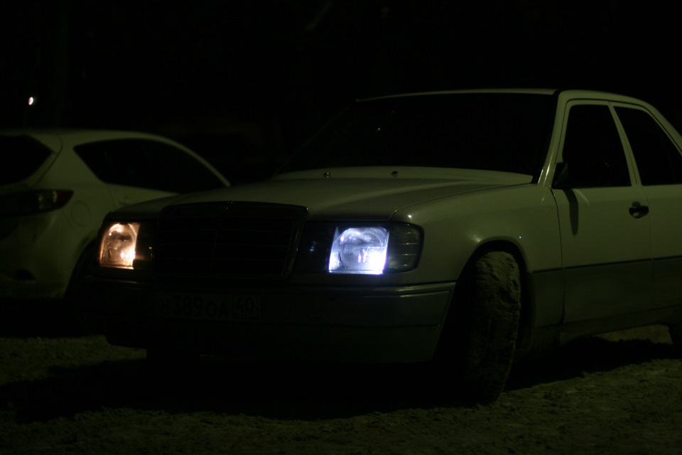 На днях заменил лампочки в габаритах на светодиодные))) — Mercedes-Benz ...