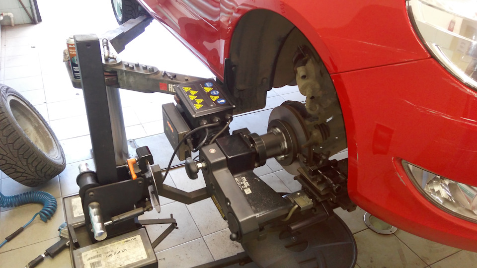 Проточка тормозных дисков Pro-cut — Skoda Fabia Mk2, 1,2 л, 2010 года ...