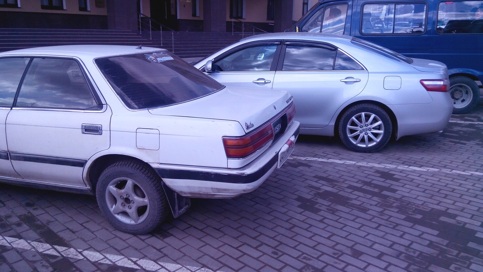 Vista s. Toyota Vista 1988. Toyota Vista 20. Тойота Виста 1988 года. Виста 20 кузов.