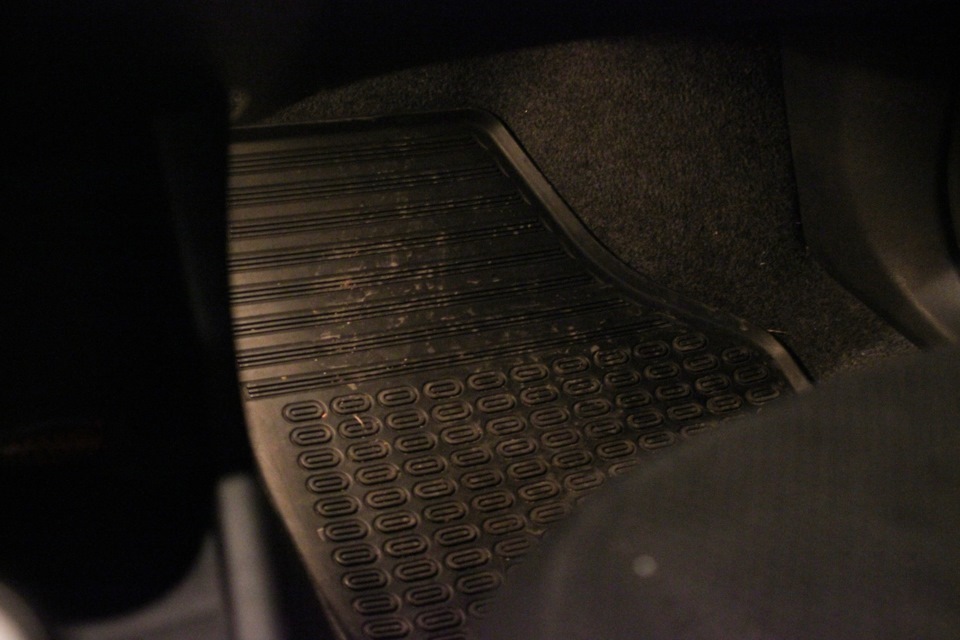 Фото в бортжурнале Skoda Fabia Combi Mk2. Запчасти на фото: A0000000000