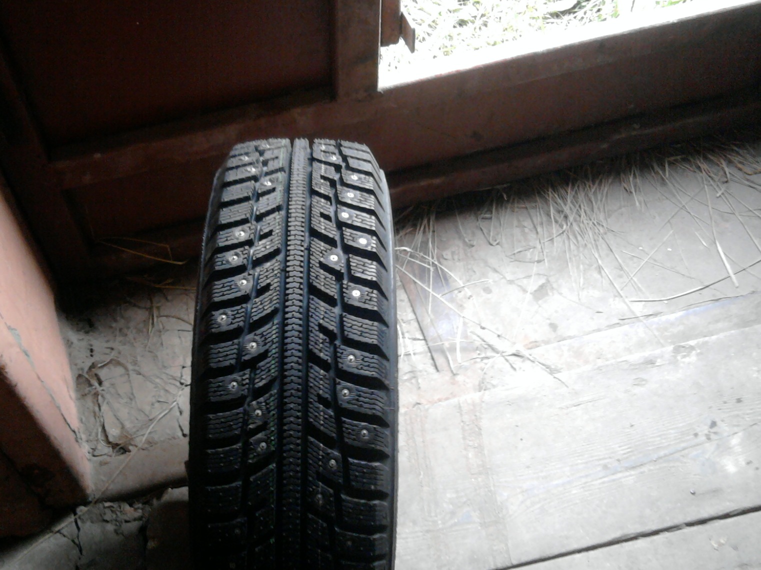 Шины кумхо r14. Kumho kw22 175/65 r14. Шины r14/175/65 Kumho kw23 82т. Кумхо р14 175.65. Kumho 175/65 r14 зимние.