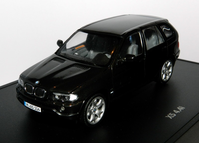 Моделька машины bmw x5. Смотреть фото Моделька машины bmw x5. Смотреть картинку Моделька машины bmw x5. Картинка про Моделька машины bmw x5. Фото Моделька машины bmw x5
