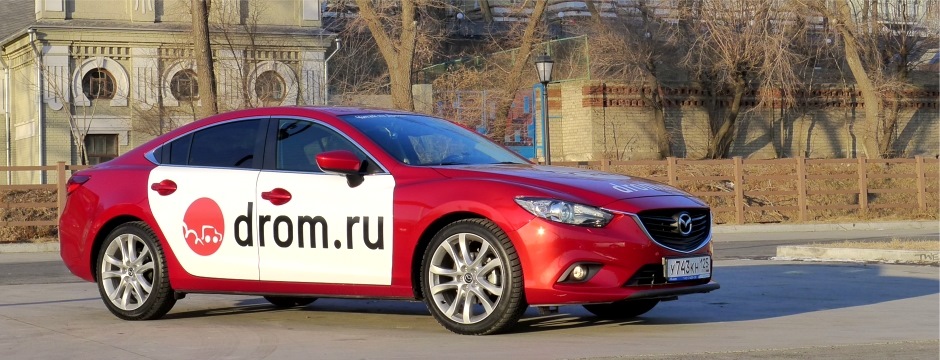 Черные диски на серебристой машине. Смотреть фото Черные диски на серебристой машине. Смотреть картинку Черные диски на серебристой машине. Картинка про Черные диски на серебристой машине. Фото Черные диски на серебристой машине