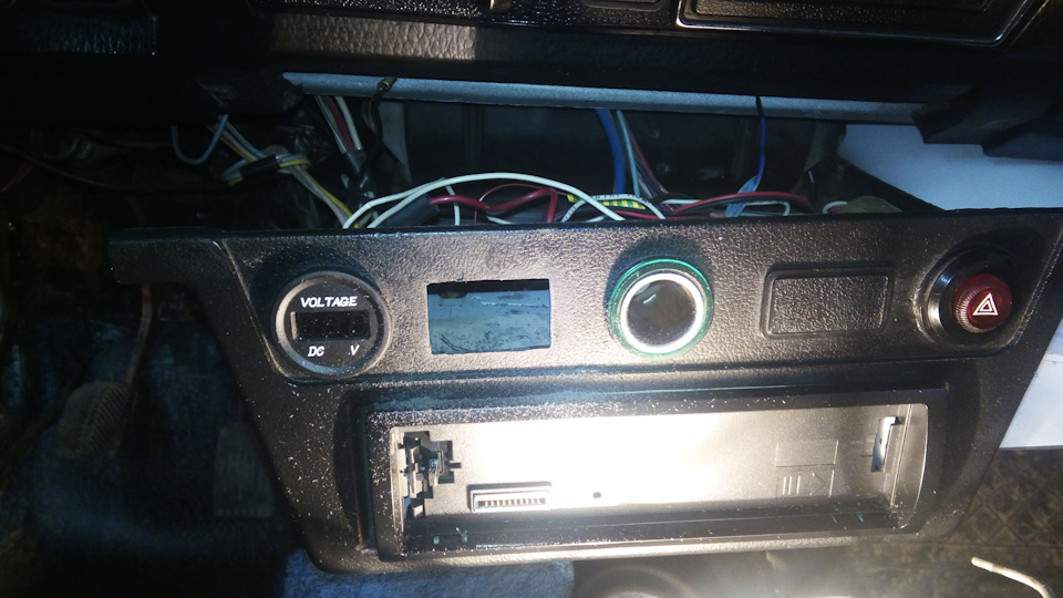 Подгоняем под кнопку. — Lada 4x4 3D