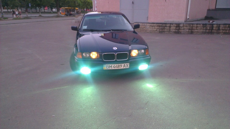 потерял противотуманку. обидаааа — BMW 3 series Coupe (E36), 1,6 л ...