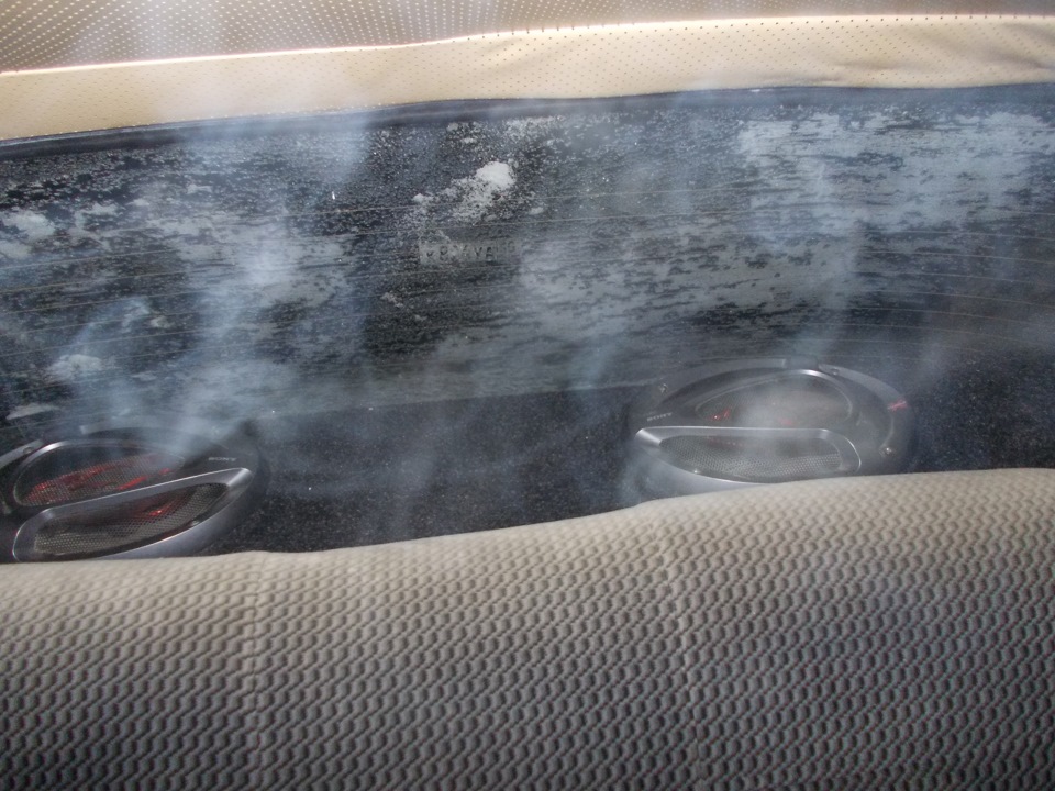 купил акустическую полку и врезал динамики в двери…лохонулся т.к стекло ...