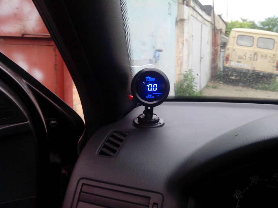 Подключил магнитолу от замка зажигания+пришла приблуда из Китая ...