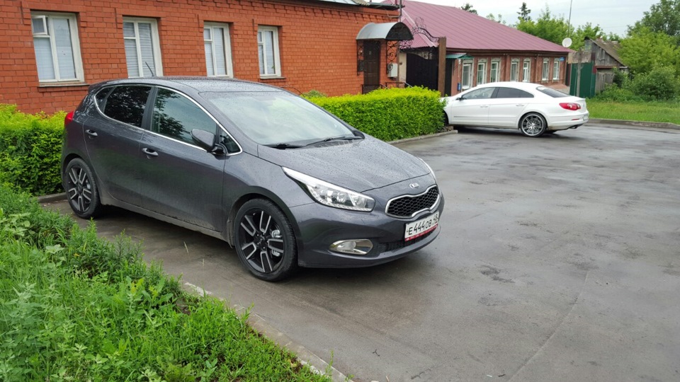 Kia Ceed JD серый матовый