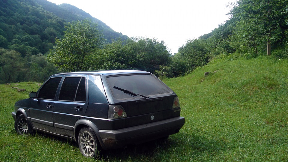 Volkswagen Golf Mk2 1.8 бензиновый 1990 | Иссине- черный на DRIVE2