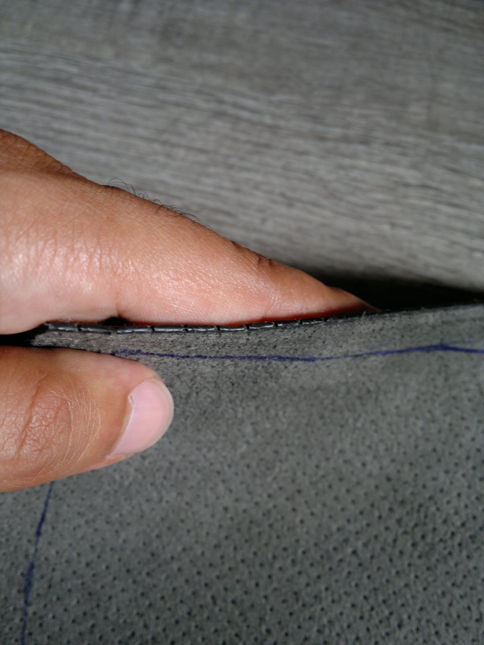 Обтяжка дверных карт экокожей — Toyota Corolla (140/150), 1,6 л, 2007 ...