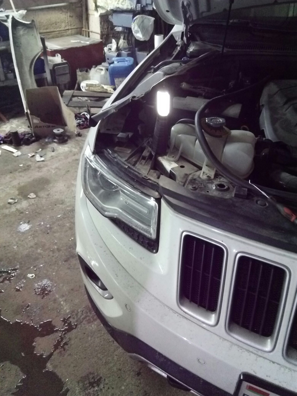 Фото в бортжурнале Jeep Grand Cherokee (WK2)