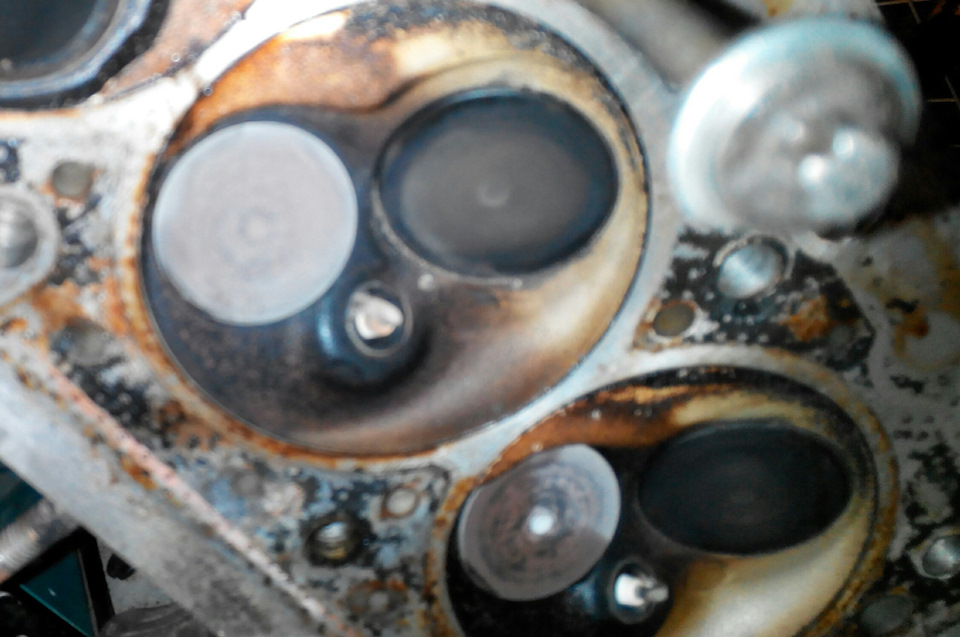 Клапана на месте. Седла не просажены — Renault Kangoo (1G)