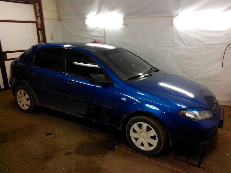 тонировка — Chevrolet Lacetti 5D, 1,4 л, 2010 года | фотография | DRIVE2