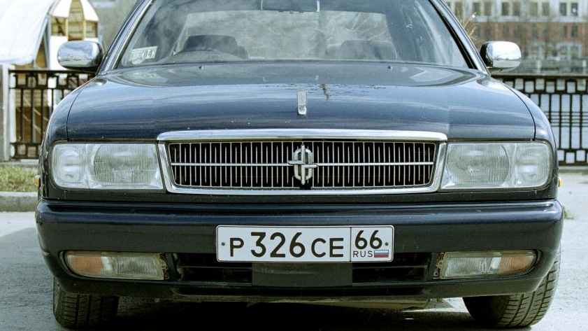 nissan cedric эмблема