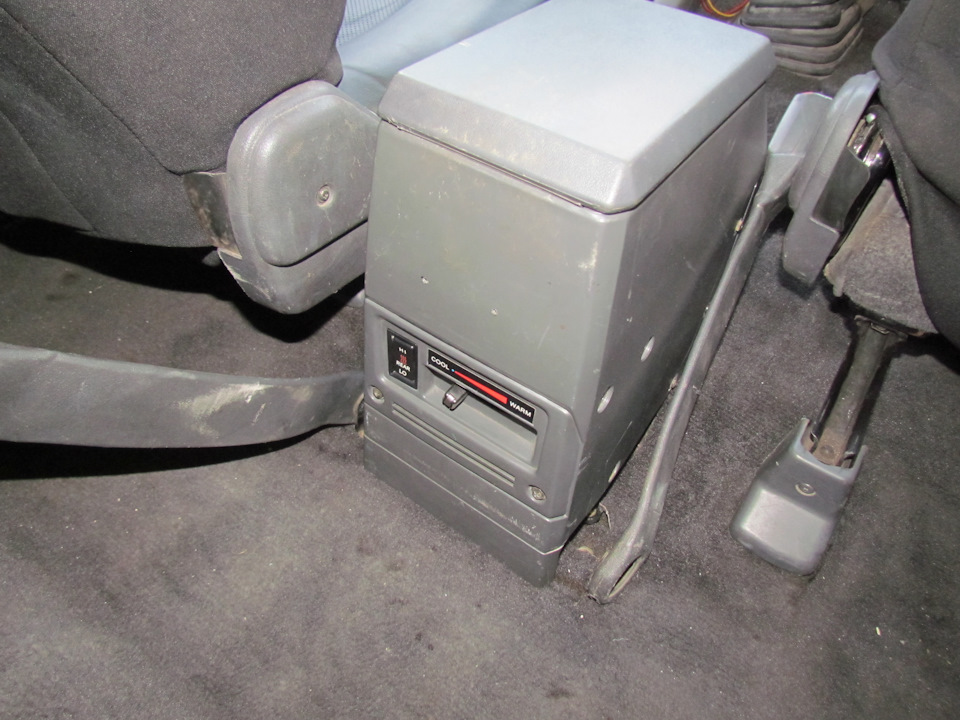 Теперь он наконец установлен — Toyota Land Cruiser 70