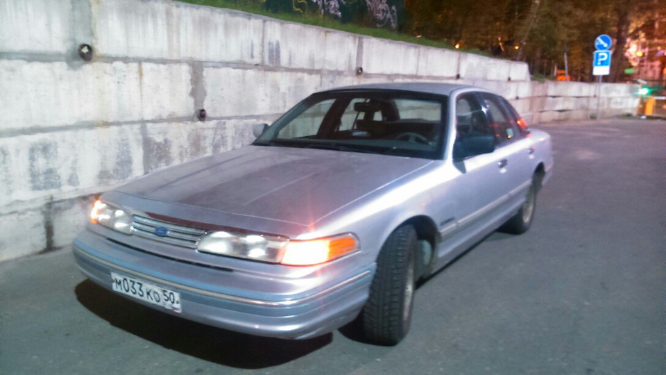 ford crown victoria, 1994 год