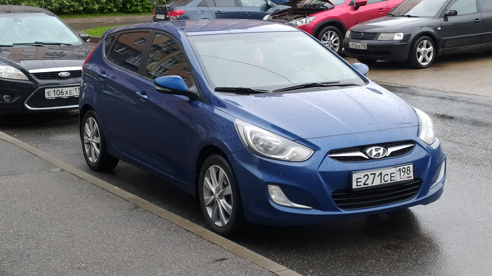 Hyundai Solaris Hatchback 1.4 бензиновый 2011 | 