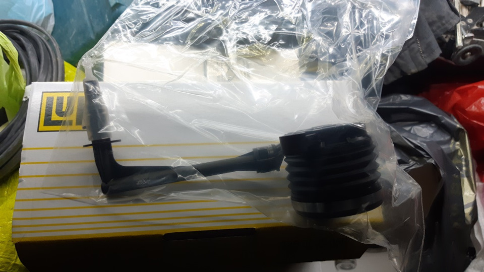 Выжимной подшипник luk 510016410 на Renault Grand Scenic III, Renault ...