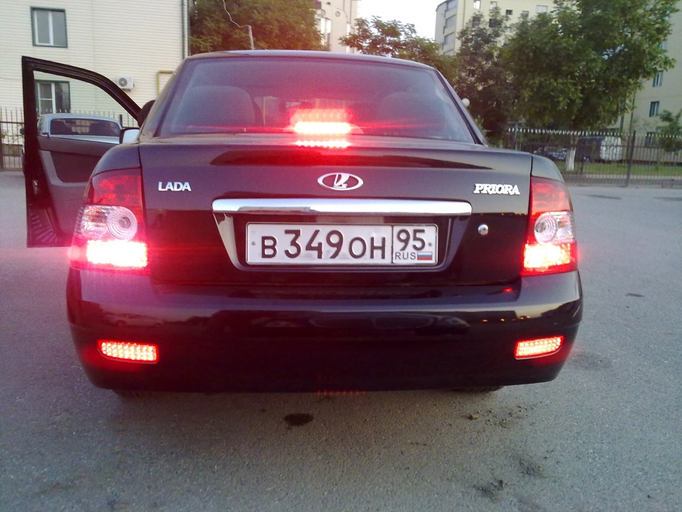 подсветка в катафоты! — Lada Приора седан, 2009 года | электроника | DRIVE2
