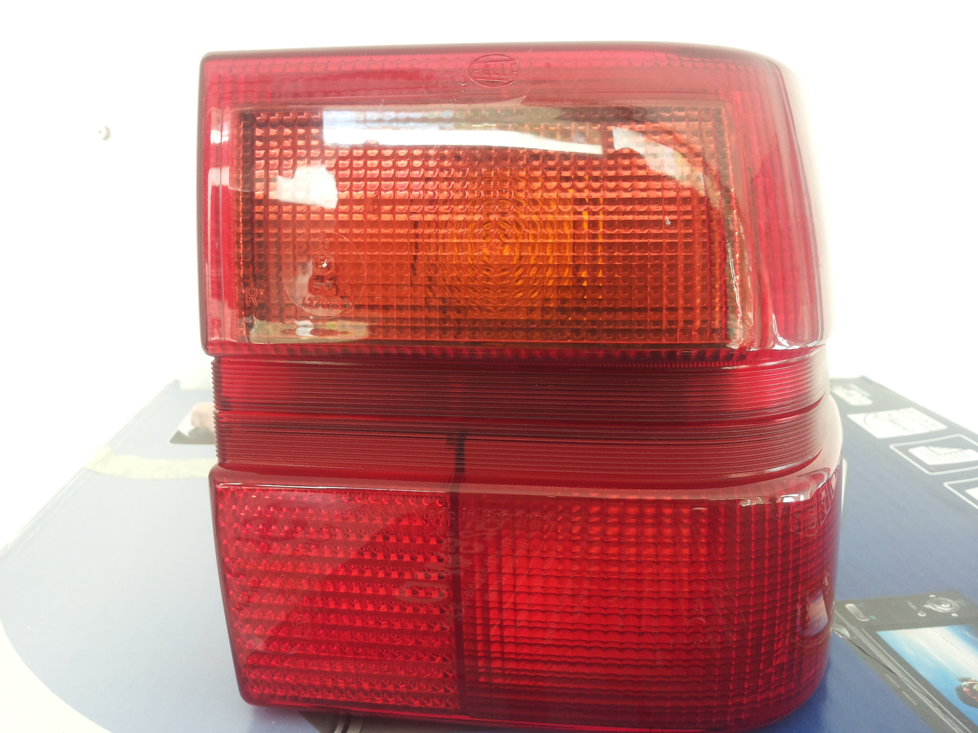 Hella Red Black Golf 2 Купить