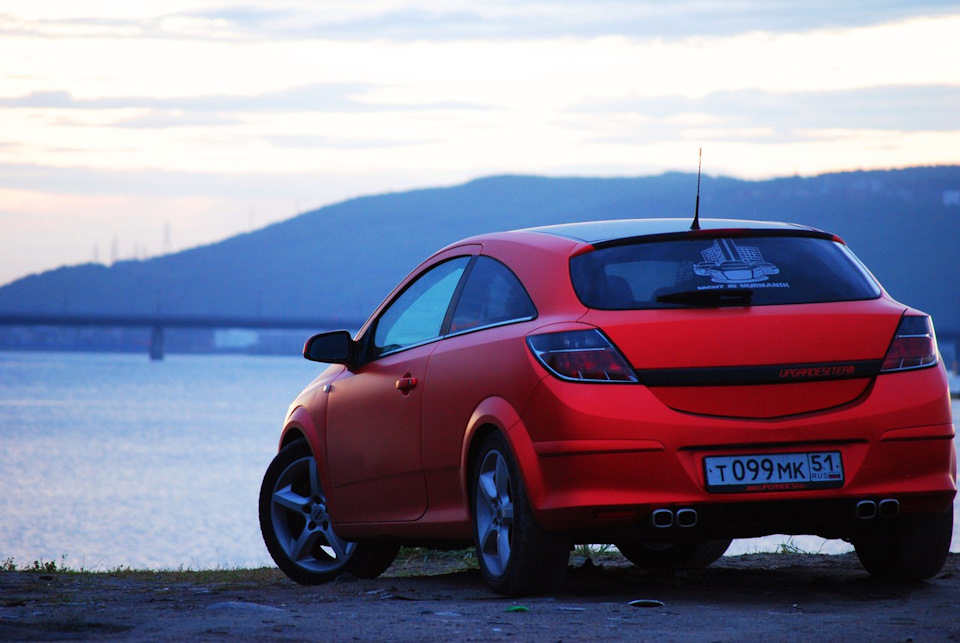 Opel GTC H