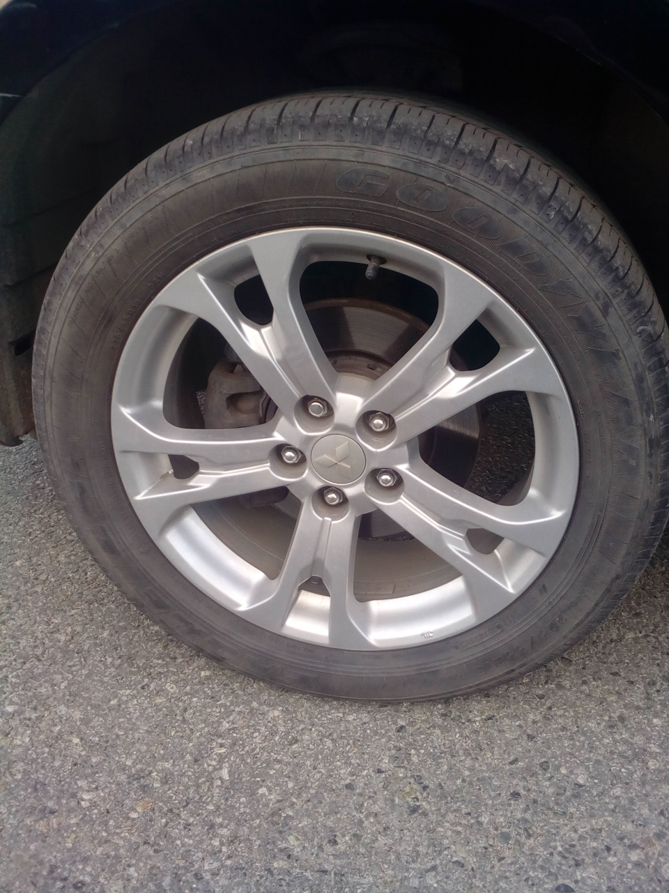 Продам Колеса 225/55 R18, за 23000 — Mitsubishi Outlander XL, 2 л, 2010  года | другое | DRIVE2