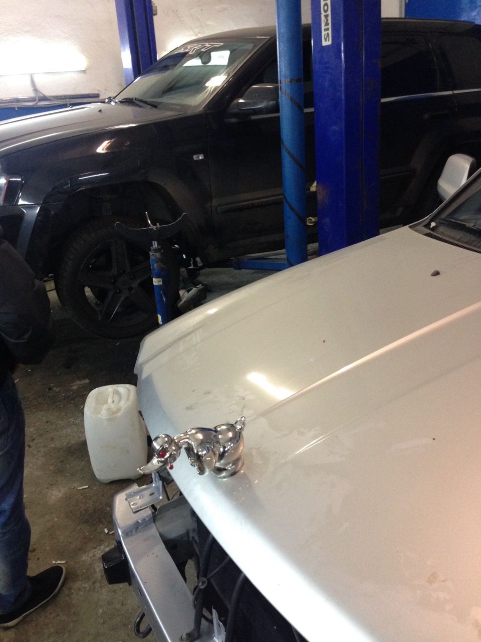 Фото в бортжурнале Jeep Grand Cherokee SRT-8 (WK)