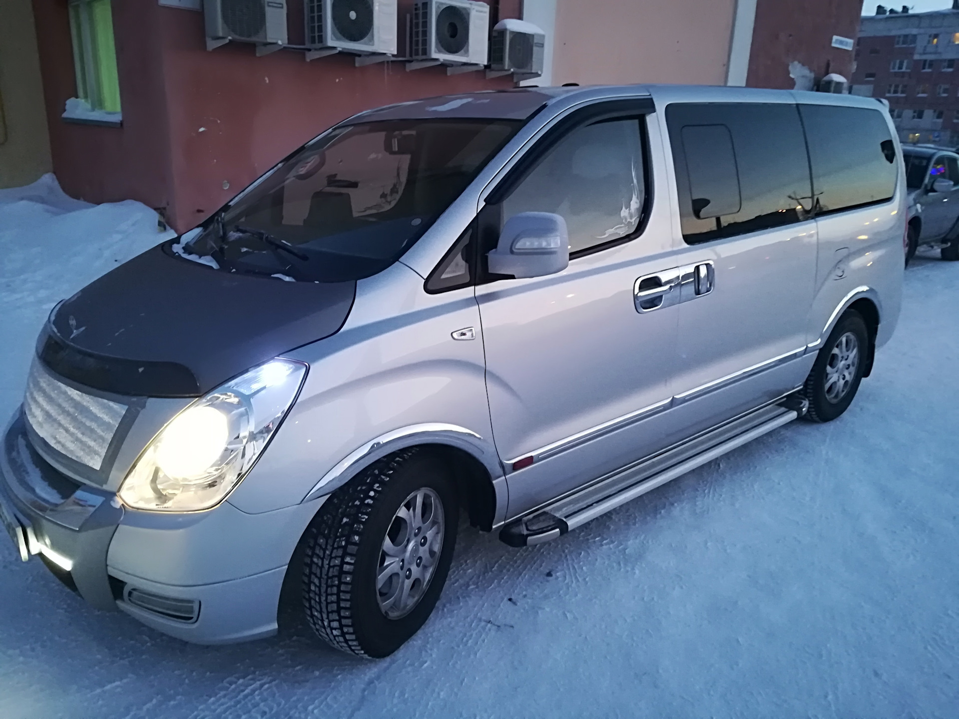 Starex 2.5 дизель. Хендай Старекс 2.5 дизель. Hyundai Grand Starex 2.5 at, 2009,. Hyundai Grand Starex per м (7). Hyundai Starex 2023.