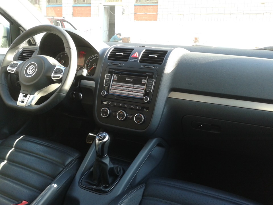 Рукоятка МКПП и ручник от Golf R20 — Volkswagen Jetta V, 1,6 л, 2008 ...