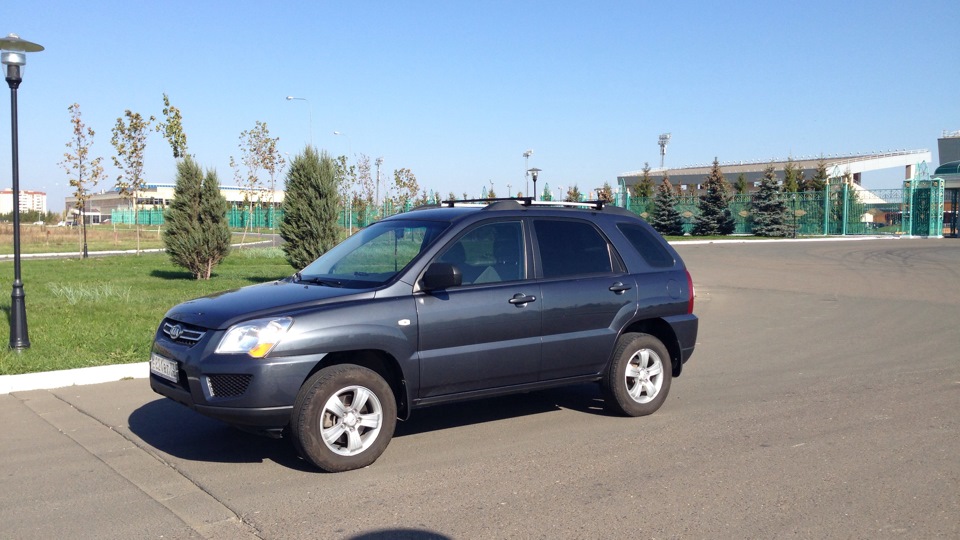 KIA Sportage (2G) бензиновый 2009 | на DRIVE2