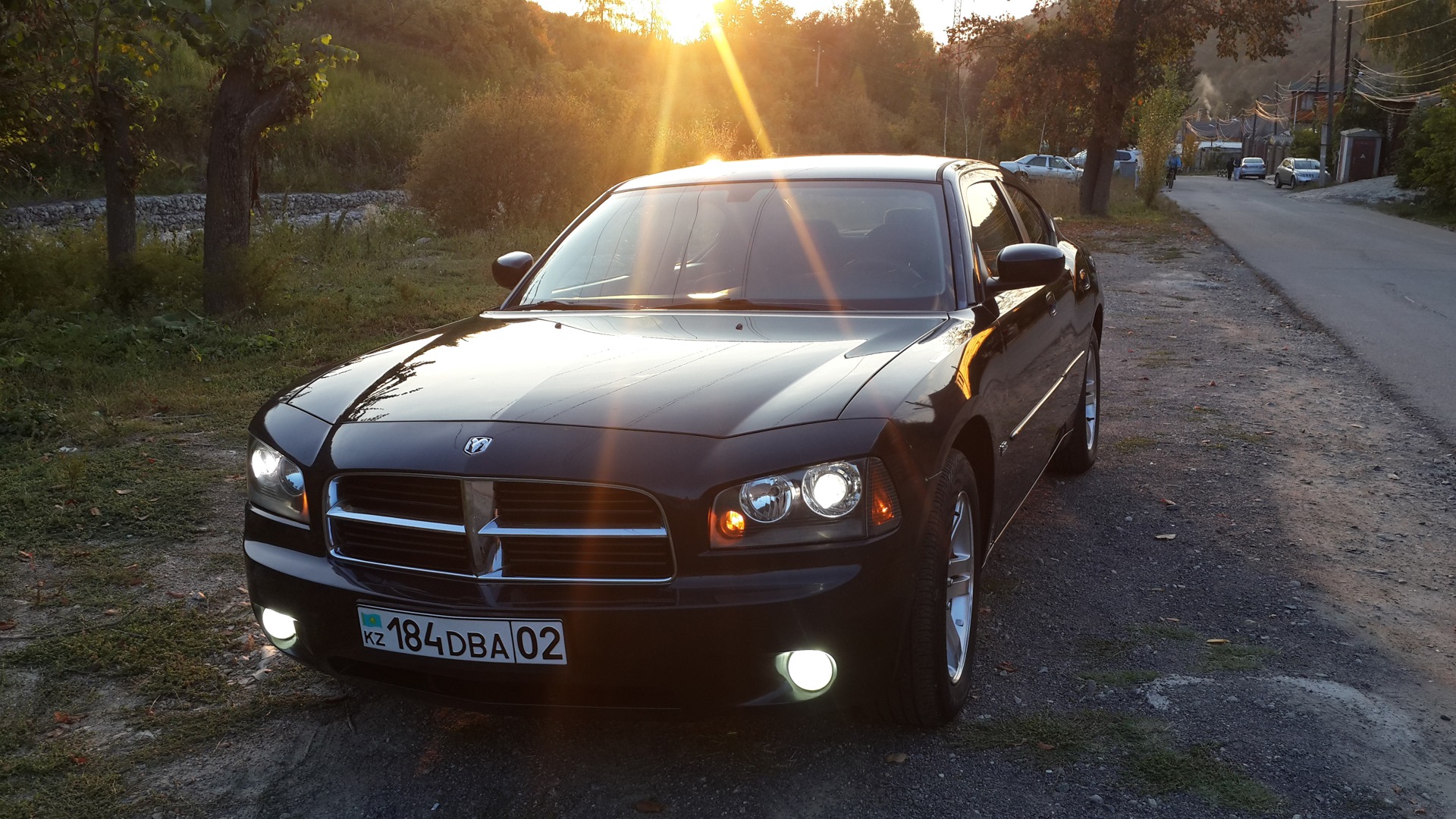 Dodge Charger (7G) 3.5 бензиновый 2006 | FBI Buffalo на DRIVE2