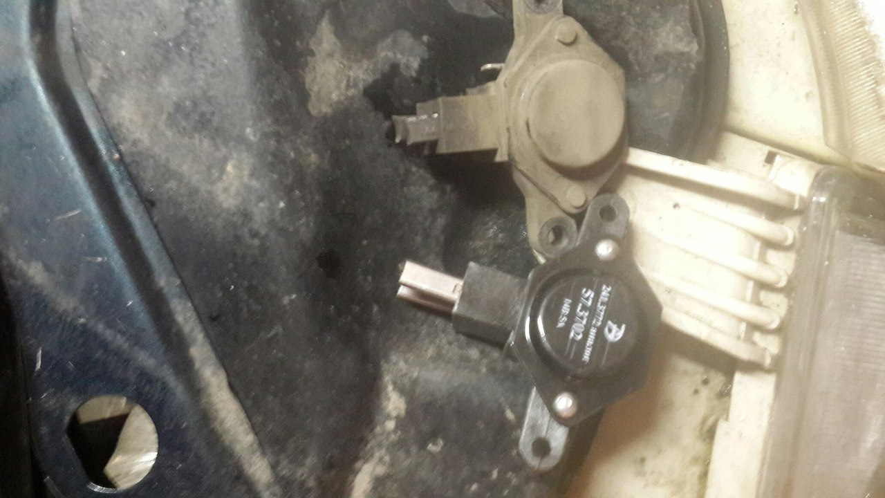 Реле-регулятор генератора ваз 2110. Щётки генератора ваз 2114. Щетки генератора ваз 2113. Генератор 3701010-05 батэ 2112. Щётки генератора ваз 2112.