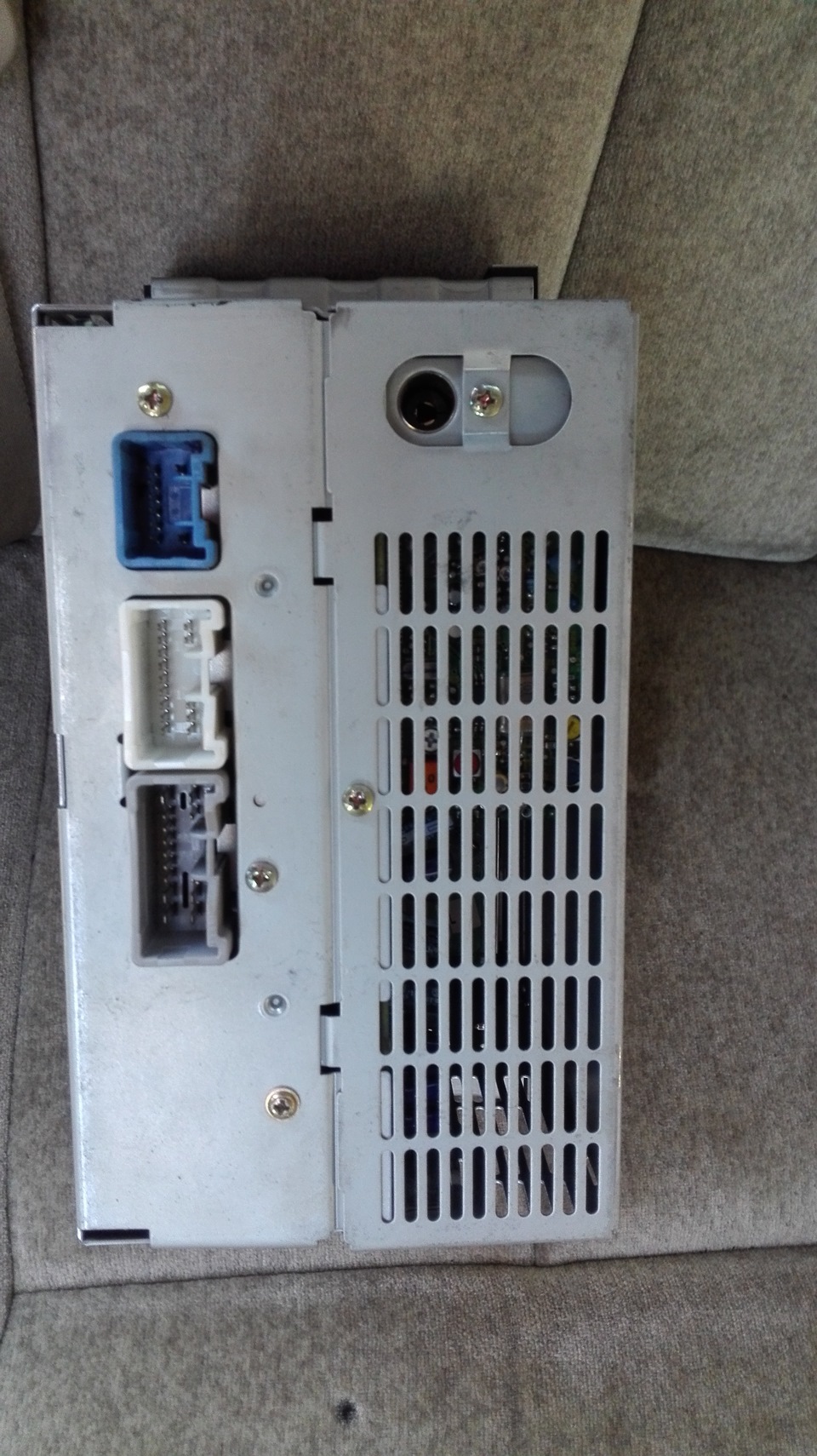 Пробовал поменять штатную магнитолу от Lexus — Toyota Celsior (20), 4 л ...