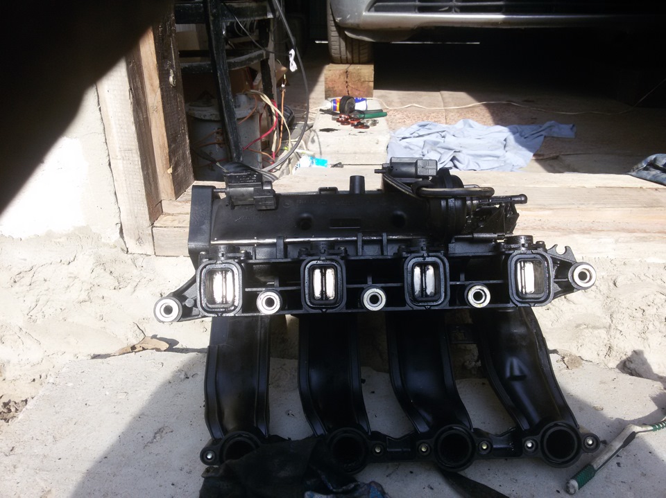 Удаление заслонок из впускного коллектора — BMW 3 series (E46), 2 л ...
