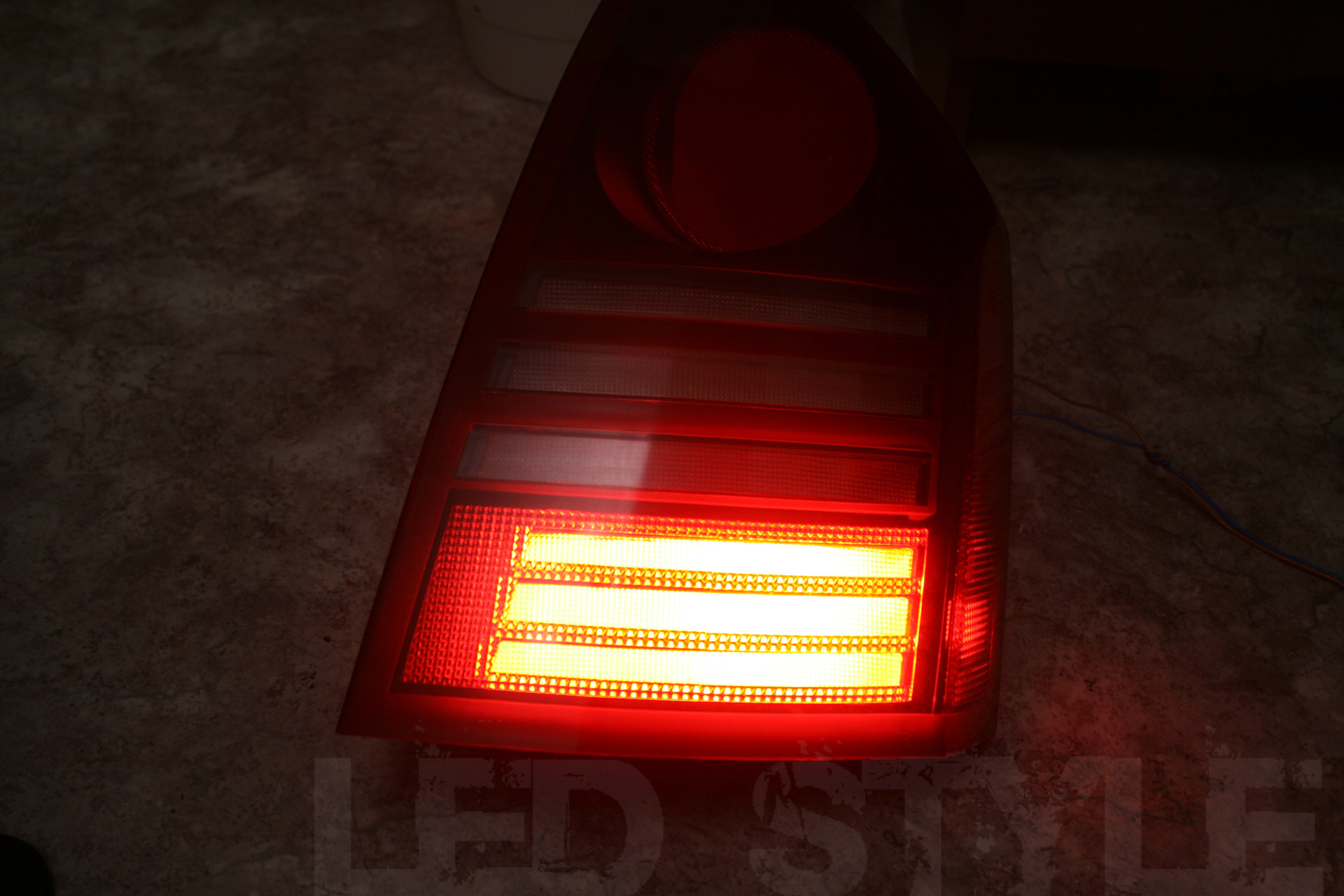 Задние фонари ваз 2114 освар. Работа задних фонарей. Led фонари kia sportage 2. Задние фонари додж рам 2002-2005. Задние фонари на ваз 2101 диодные.