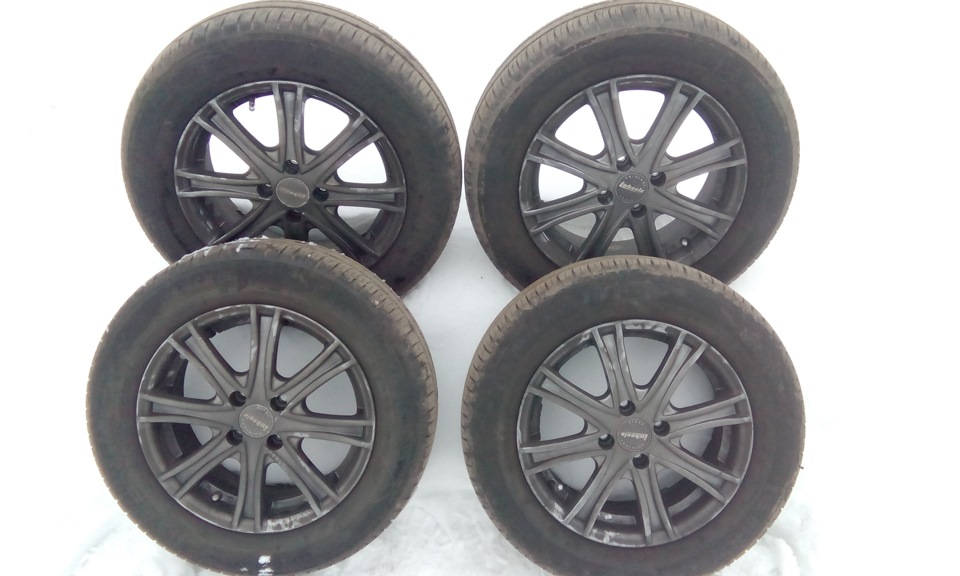 Продам комплек летней резины на киа рио — KIA Rio (3G), 1,6 л, 2012 ...